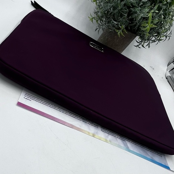 Kate Spade authenticated Purple Protective  Laptop Zip Closure Sleeve 13” - Picture 5 of 14